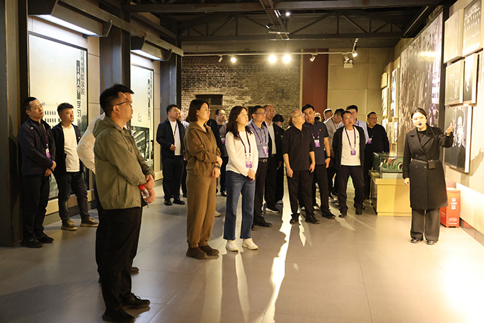 展览馆 (3).jpg